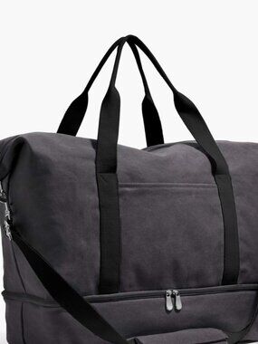 Lo & Sons Catalina Deluxe Large Weekender Bag.